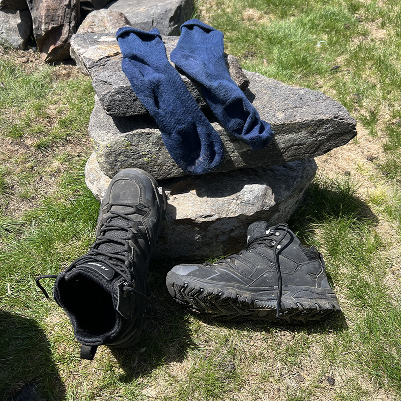 Pourquoi les chaussettes TrekAll AirStep Coolmax sont devenues mes alliées des randonnées estivales